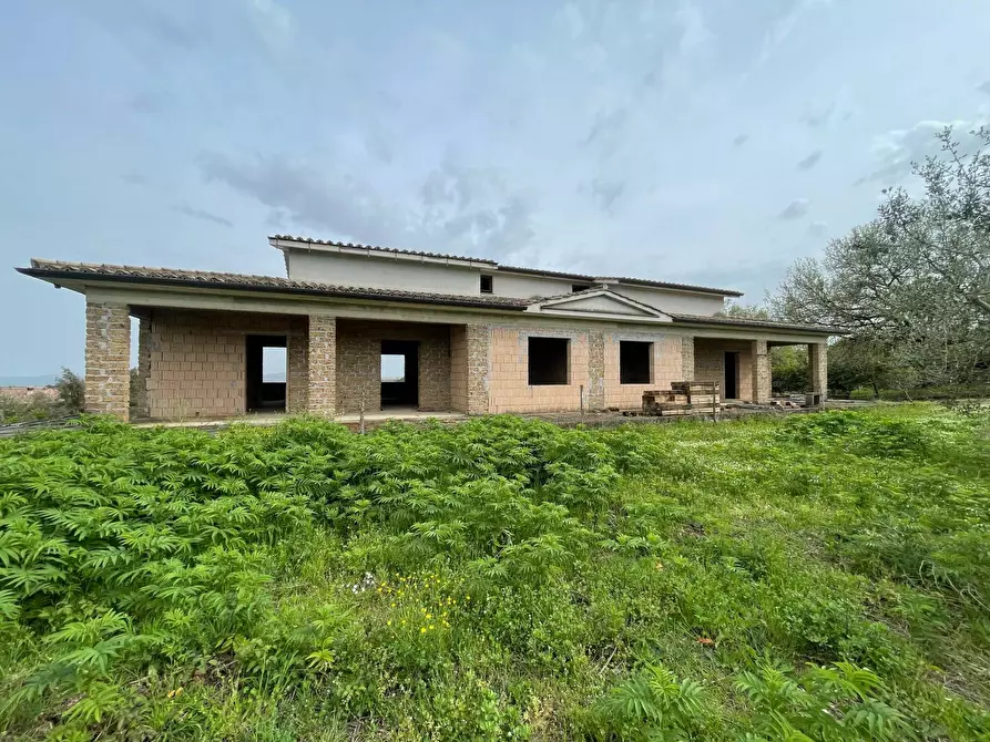 Immagine 10 di Rustico / casale in vendita  in via Monterosi a Monterosi