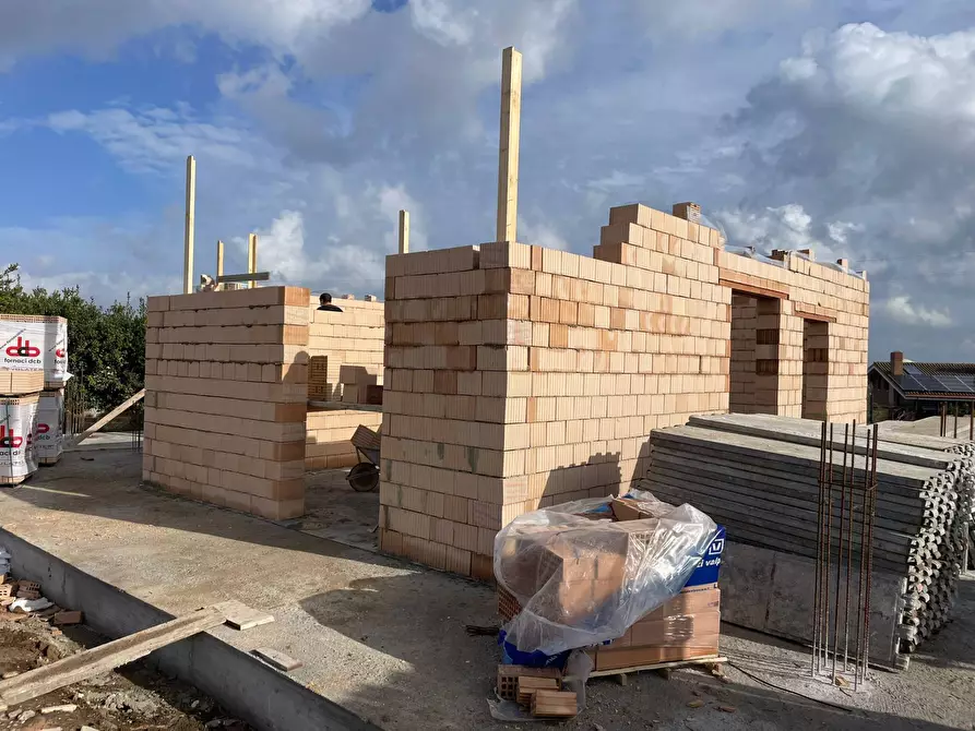 Immagine 5 di Villa in vendita  in via della Macchia snc a Bracciano