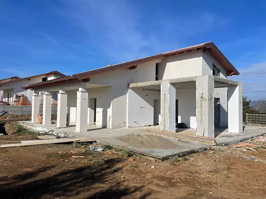 Immagine 4 di Villa in vendita  in via della Macchia snc a Bracciano