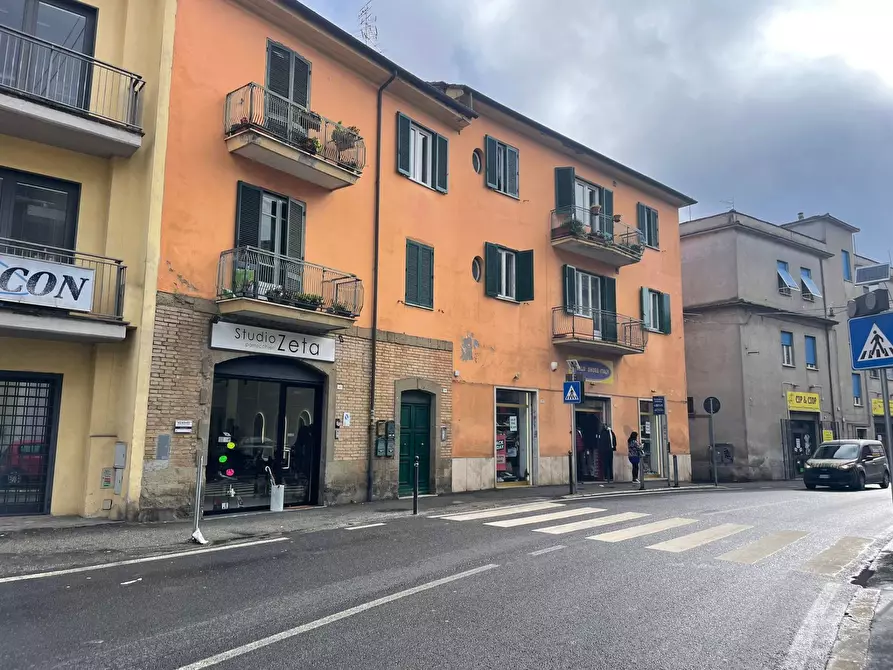 Immagine 2 di Locale commerciale in vendita  in via del Pavone snc a Campagnano Di Roma