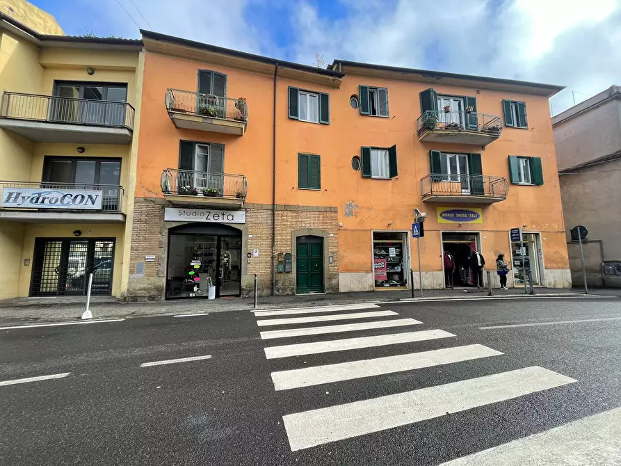 Immagine 3 di Locale commerciale in vendita  in via del Pavone snc a Campagnano Di Roma