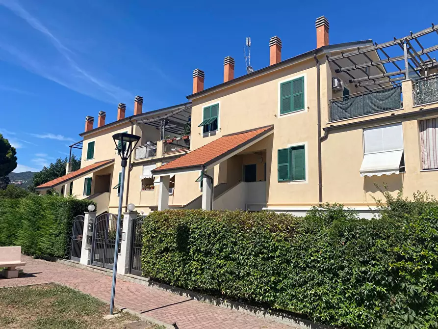 Immagine 1 di Appartamento in vendita  in via Manzoni 41 a San Bartolomeo Al Mare