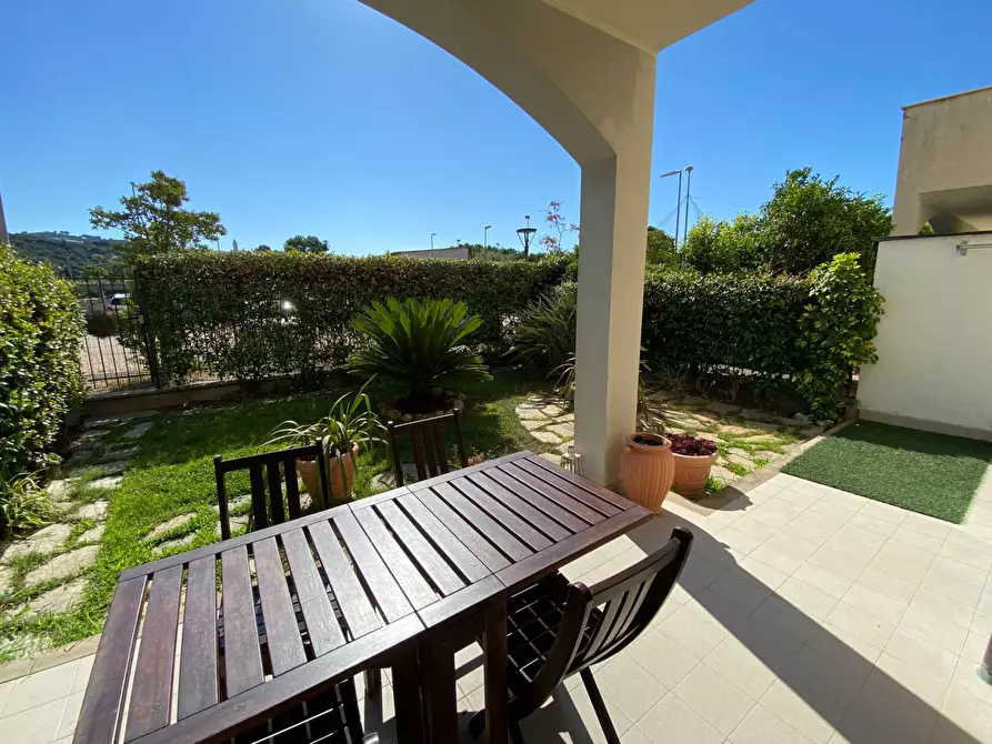 Immagine 11 di Appartamento in vendita  in via Manzoni 41 a San Bartolomeo Al Mare