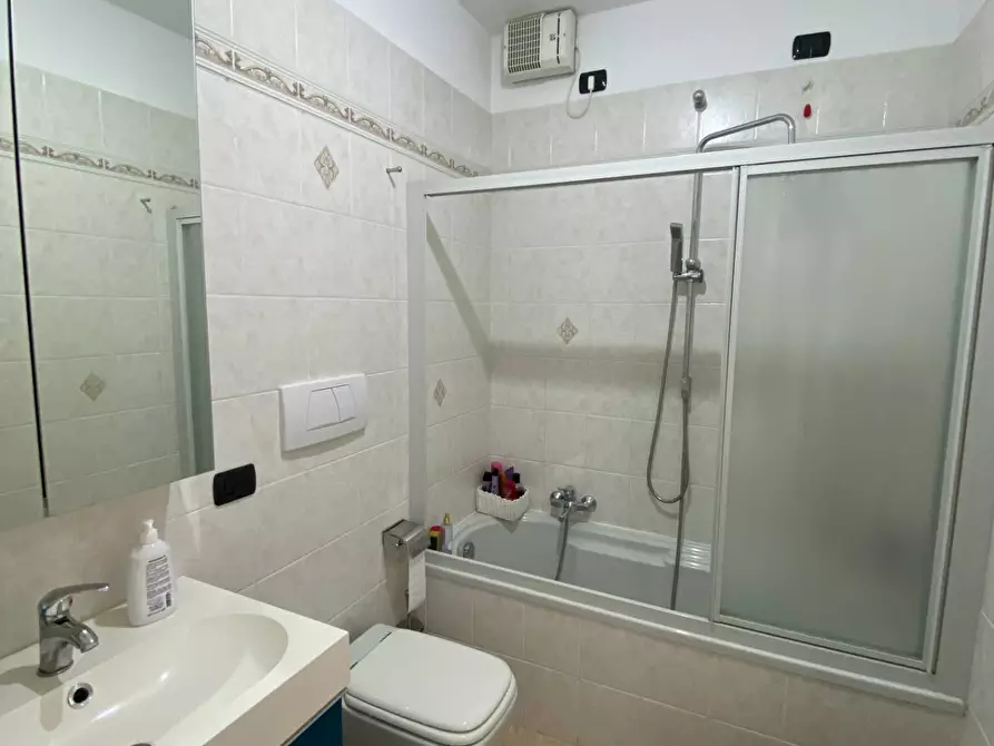 Immagine 37 di Appartamento in vendita  in via Manzoni 41 a San Bartolomeo Al Mare