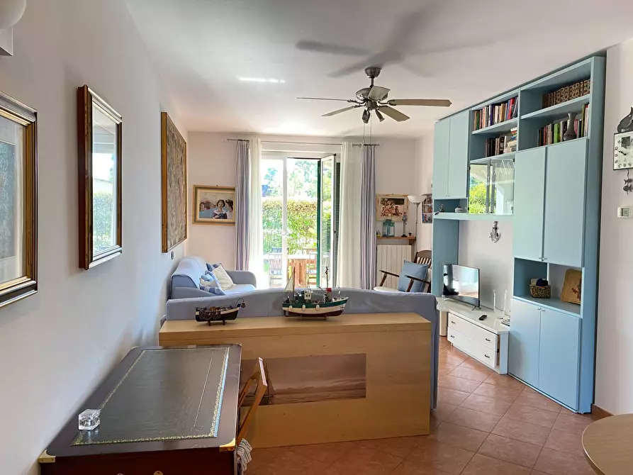 Immagine 14 di Appartamento in vendita  in via Manzoni 41 a San Bartolomeo Al Mare