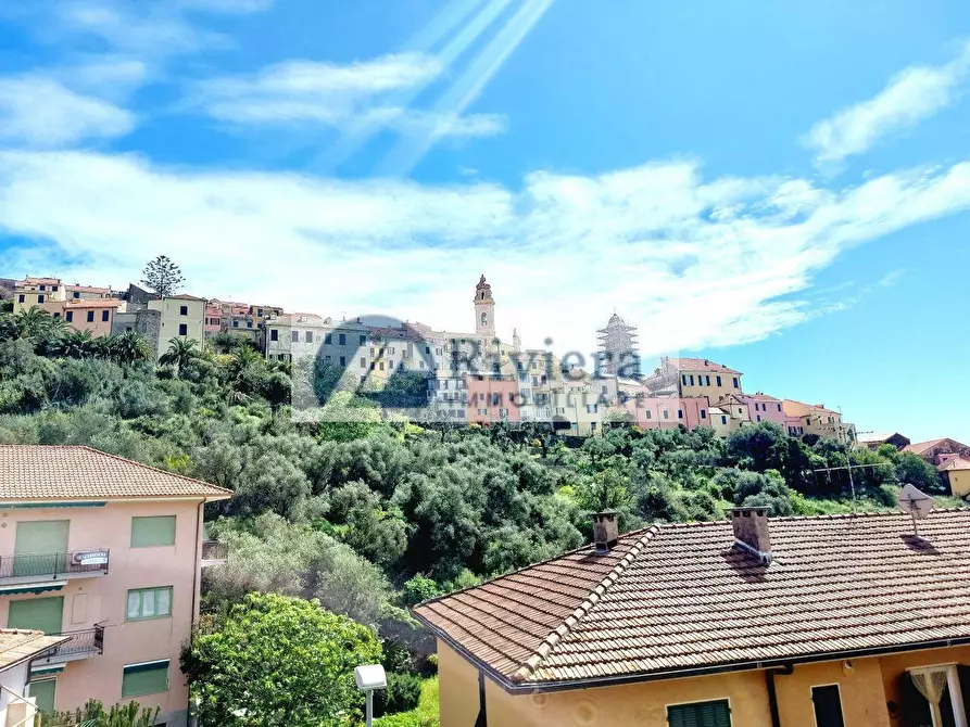 Immagine 4 di Appartamento in vendita  in via Solitario delle Alpi 13 a Cervo