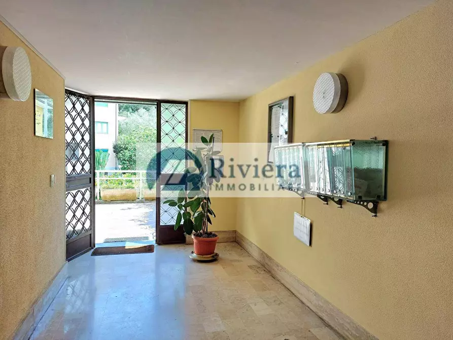 Immagine 10 di Appartamento in vendita  in via Solitario delle Alpi 13 a Cervo