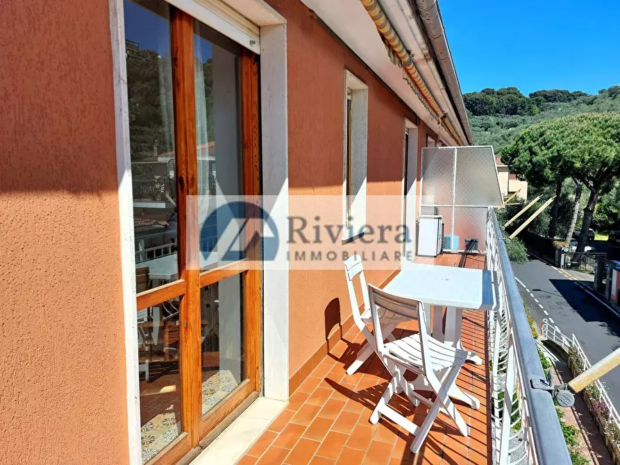 Immagine 13 di Appartamento in vendita  in via Solitario delle Alpi 13 a Cervo