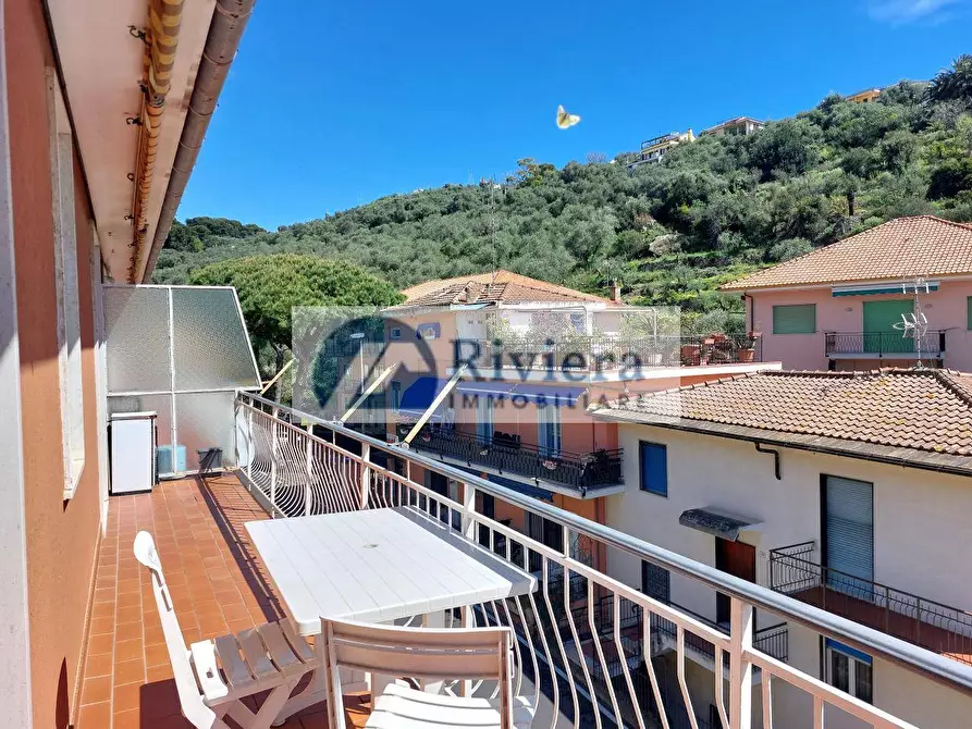 Immagine 14 di Appartamento in vendita  in via Solitario delle Alpi 13 a Cervo