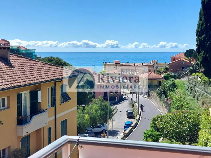 Immagine 38 di Appartamento in vendita  in via Solitario delle Alpi 13 a Cervo