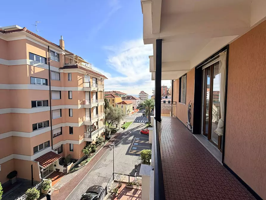 Immagine 11 di Appartamento in vendita  in piazza XXV Aprile a San Bartolomeo Al Mare