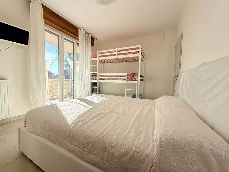 Immagine 20 di Appartamento in vendita  in piazza XXV Aprile a San Bartolomeo Al Mare