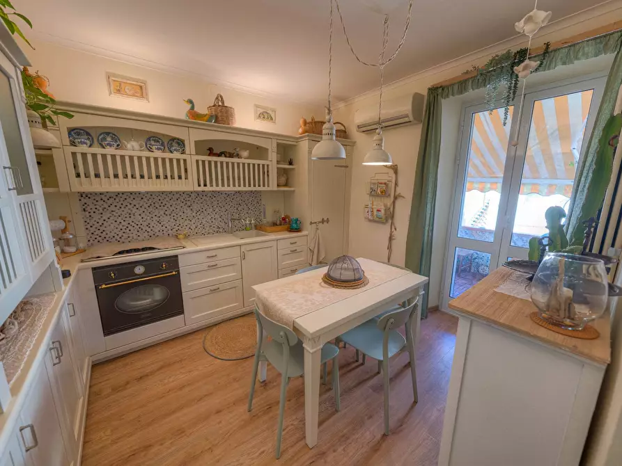 Immagine 12 di Appartamento in vendita  in Via genova 37 a Diano Arentino