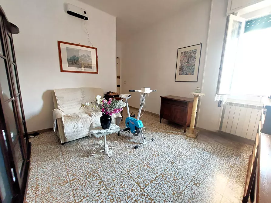 Immagine 6 di Appartamento in vendita  in Piazza Mameli 5 a Imperia