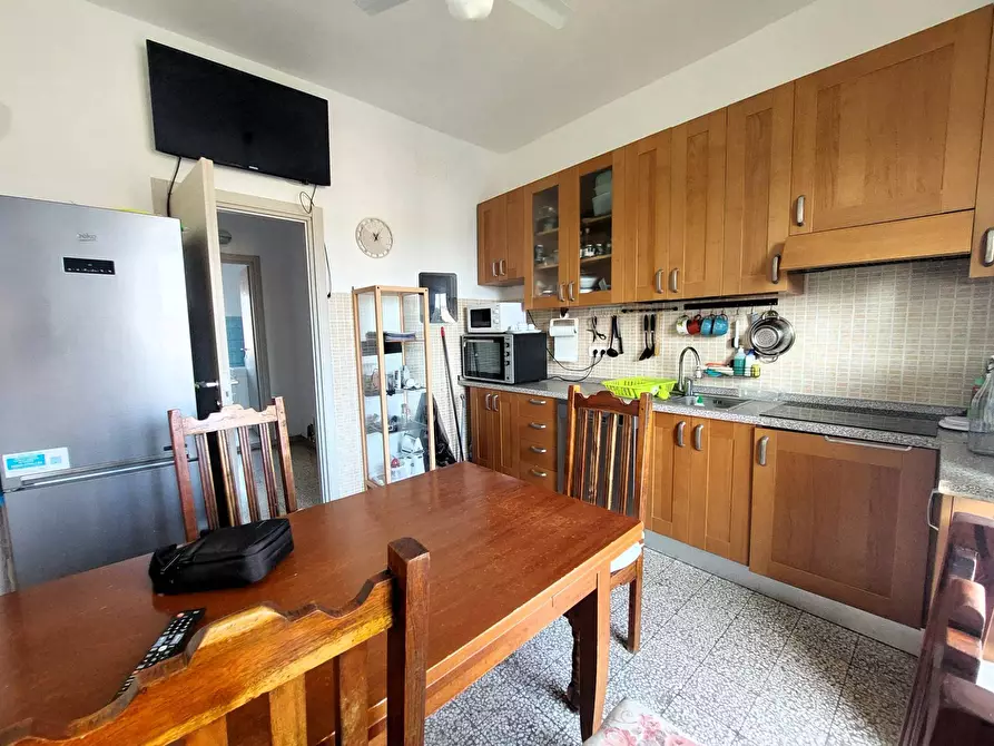 Immagine 13 di Appartamento in vendita  in Piazza Mameli 5 a Imperia