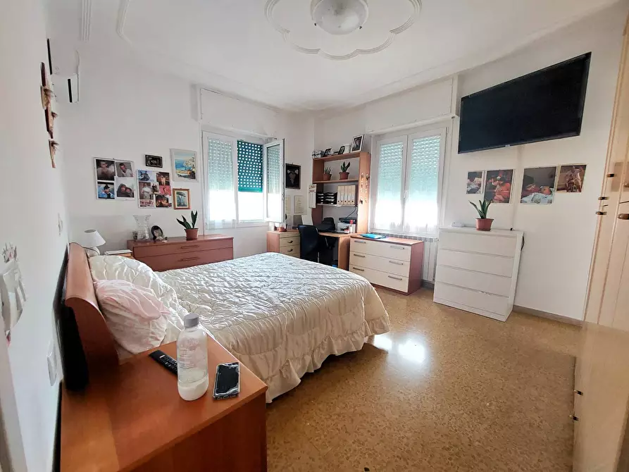 Immagine 16 di Appartamento in vendita  in Piazza Mameli 5 a Imperia