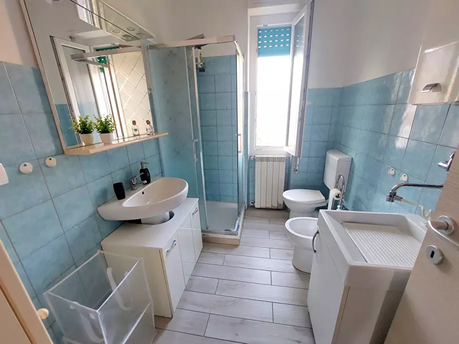 Immagine 30 di Appartamento in vendita  in Piazza Mameli 5 a Imperia