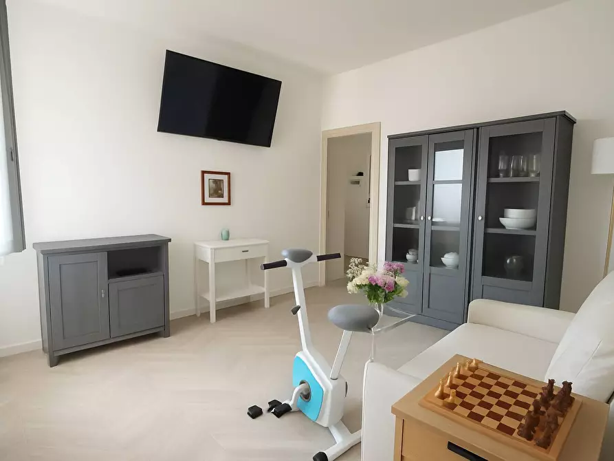 Immagine 4 di Appartamento in vendita  in Piazza Mameli 5 a Imperia