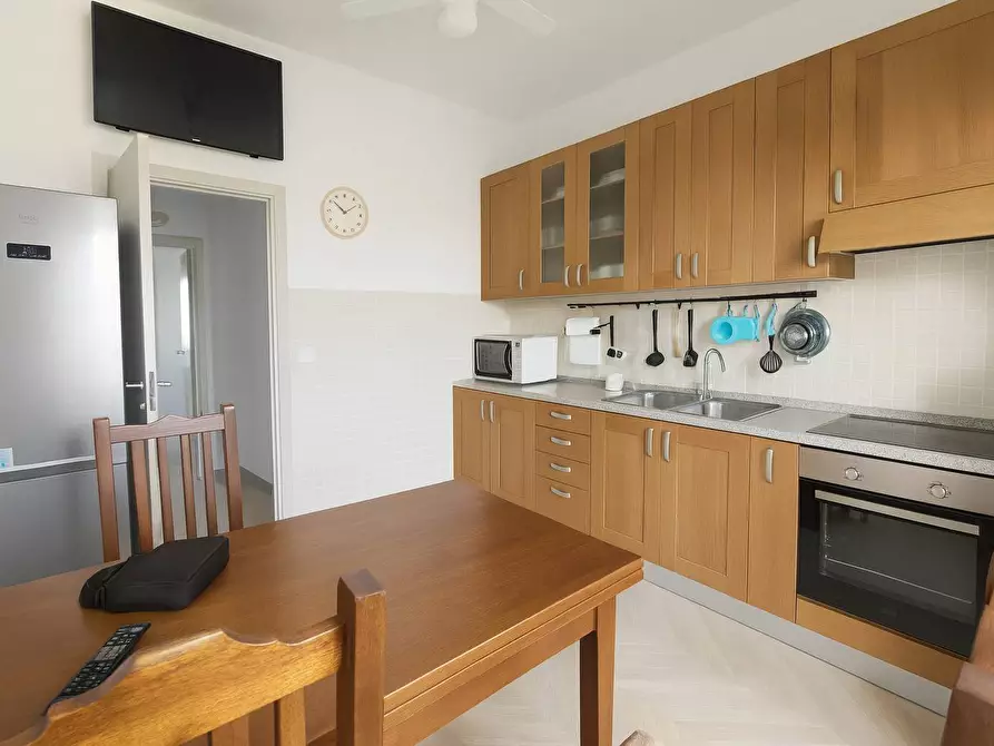 Immagine 14 di Appartamento in vendita  in Piazza Mameli 5 a Imperia