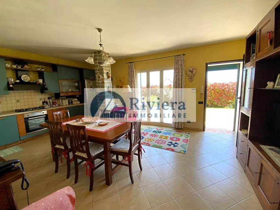 Immagine 32 di Villa in vendita  in Strada Civezza 55 a Imperia
