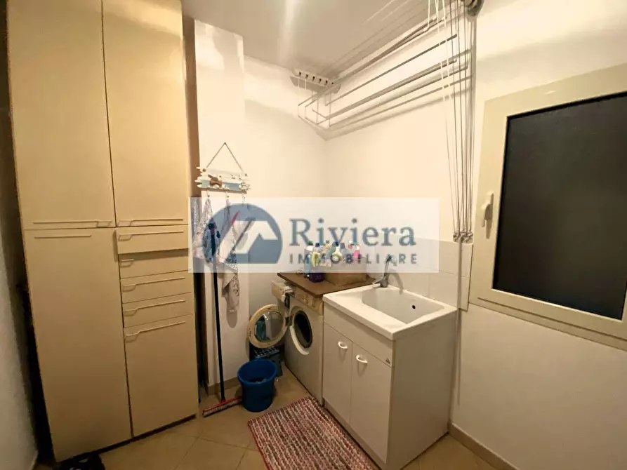 Immagine 44 di Villa in vendita  in Strada Civezza 55 a Imperia