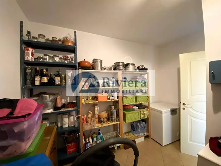 Immagine 45 di Villa in vendita  in Strada Civezza 55 a Imperia