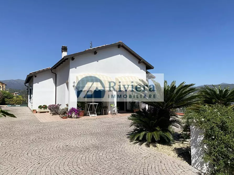 Immagine 54 di Villa in vendita  in Strada Civezza 55 a Imperia