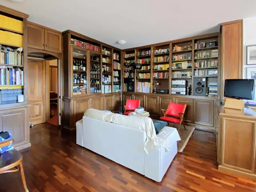 Immagine 13 di Casa semindipendente in vendita  in Strada Massabovi 13 a Imperia