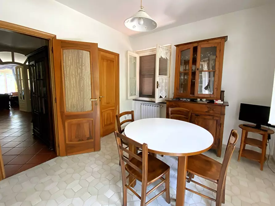 Immagine 12 di Casa semindipendente in vendita  in Strada Massabovi 13 a Imperia