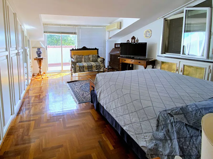 Immagine 18 di Casa semindipendente in vendita  in Strada Massabovi 13 a Imperia