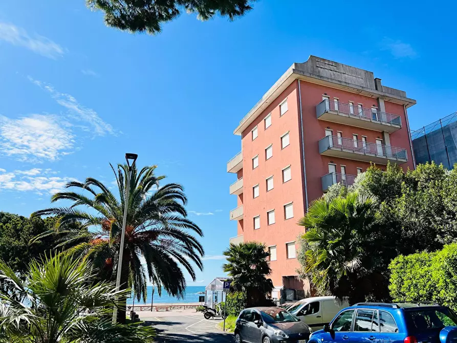 Immagine 15 di Appartamento in vendita  in delle Nazioni 51 a San Bartolomeo Al Mare