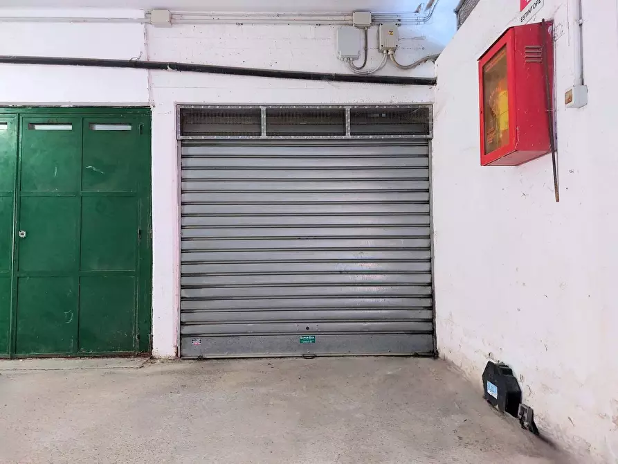 Immagine 7 di Box auto in vendita  in XXV Aprile a San Bartolomeo Al Mare