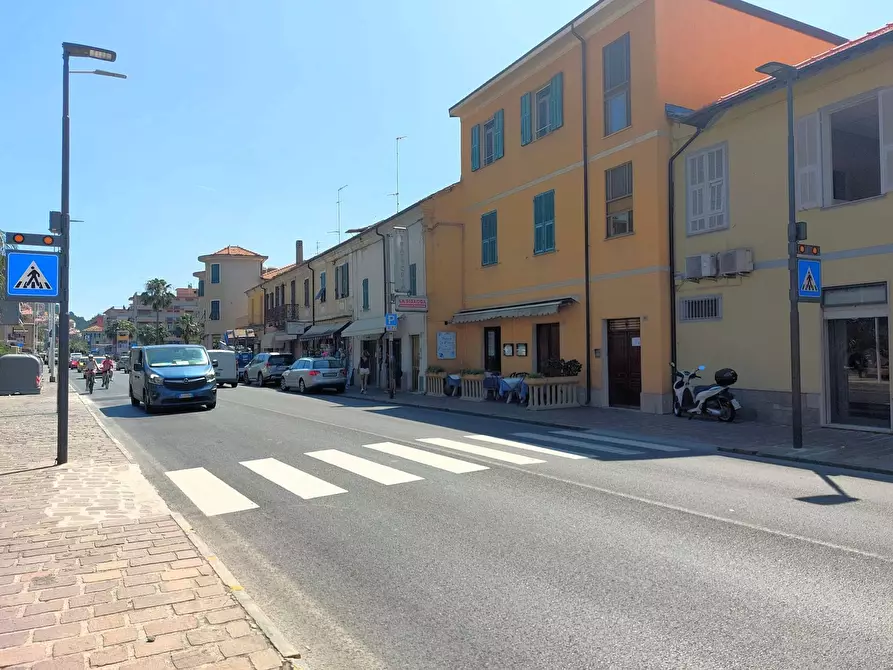 Immagine 20 di Box auto in vendita  in XXV Aprile a San Bartolomeo Al Mare