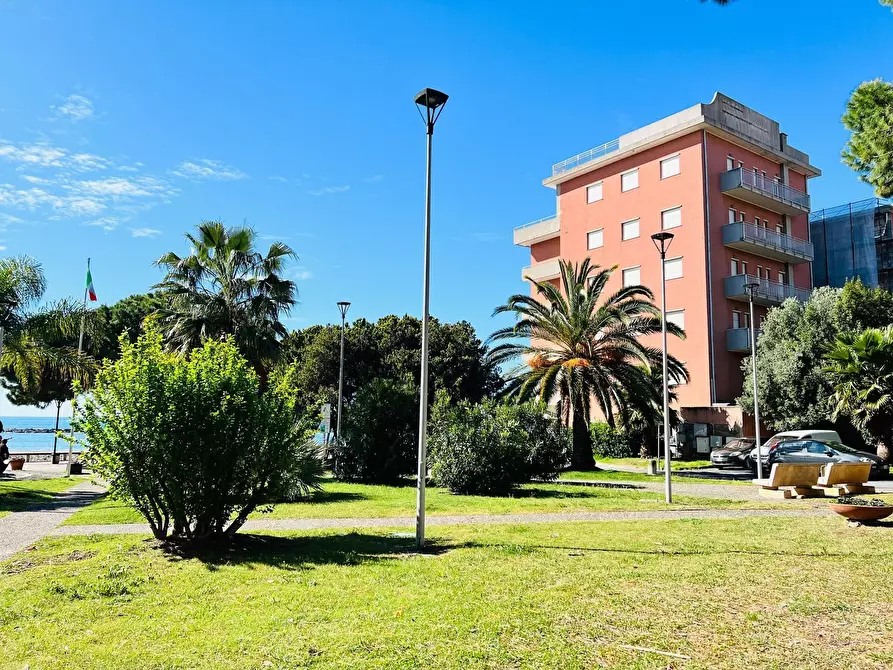 Immagine 6 di Appartamento in vendita  in delle Nazioni 51 a San Bartolomeo Al Mare