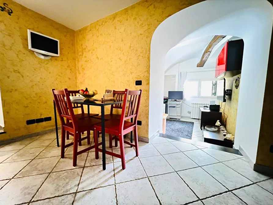 Immagine 8 di Appartamento in vendita  in Piazza a Andora