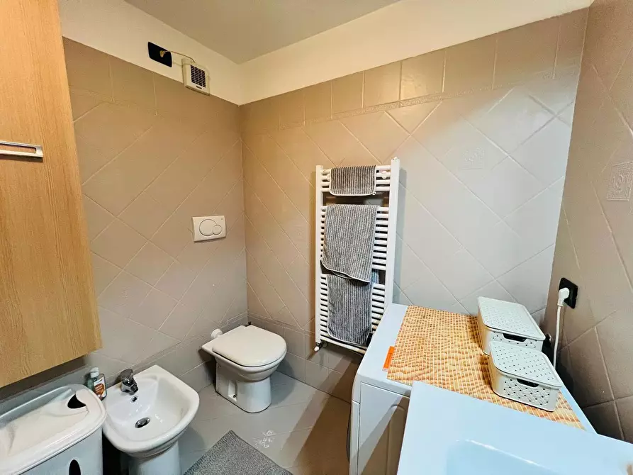 Immagine 18 di Appartamento in vendita  in Piazza a Andora