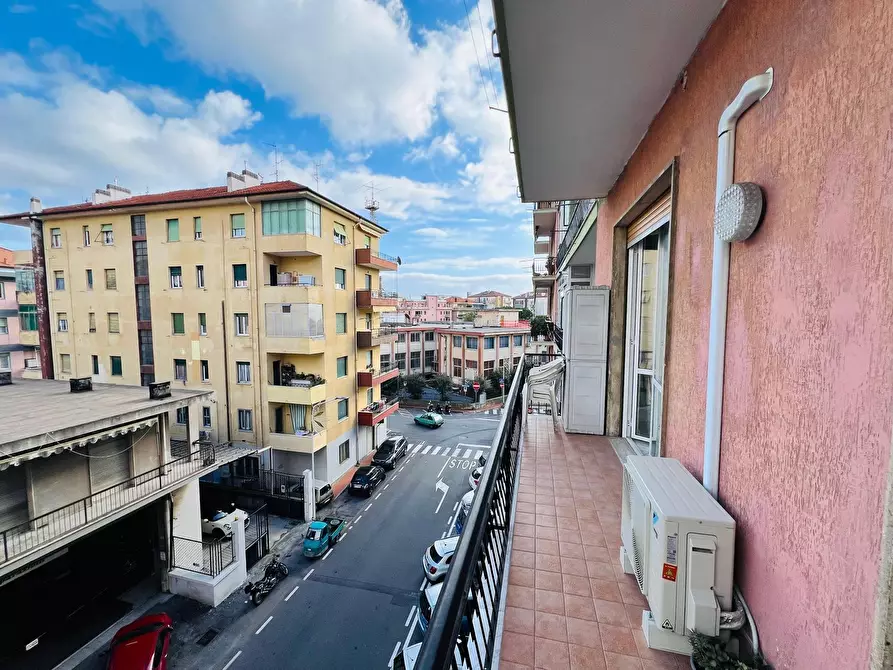 Immagine 11 di Appartamento in vendita  in Ludovico Giordano 6 a Imperia