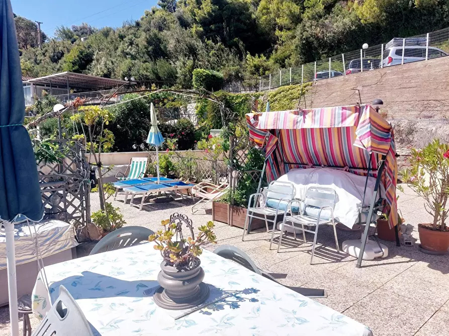 Immagine 7 di Appartamento in vendita  in Privata Mimosa Capo 18 a Badalucco