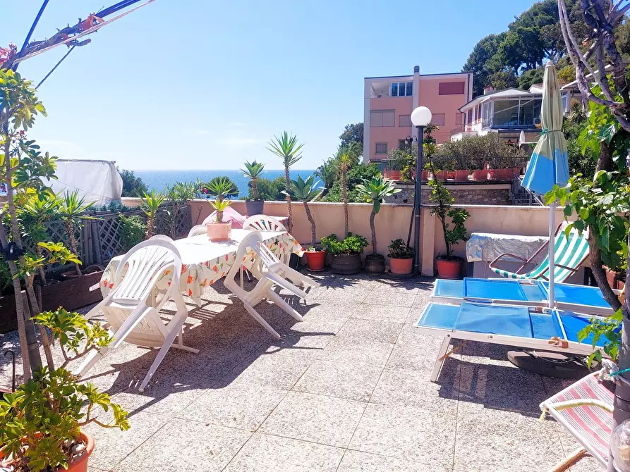 Immagine 9 di Appartamento in vendita  in Privata Mimosa Capo 18 a Badalucco