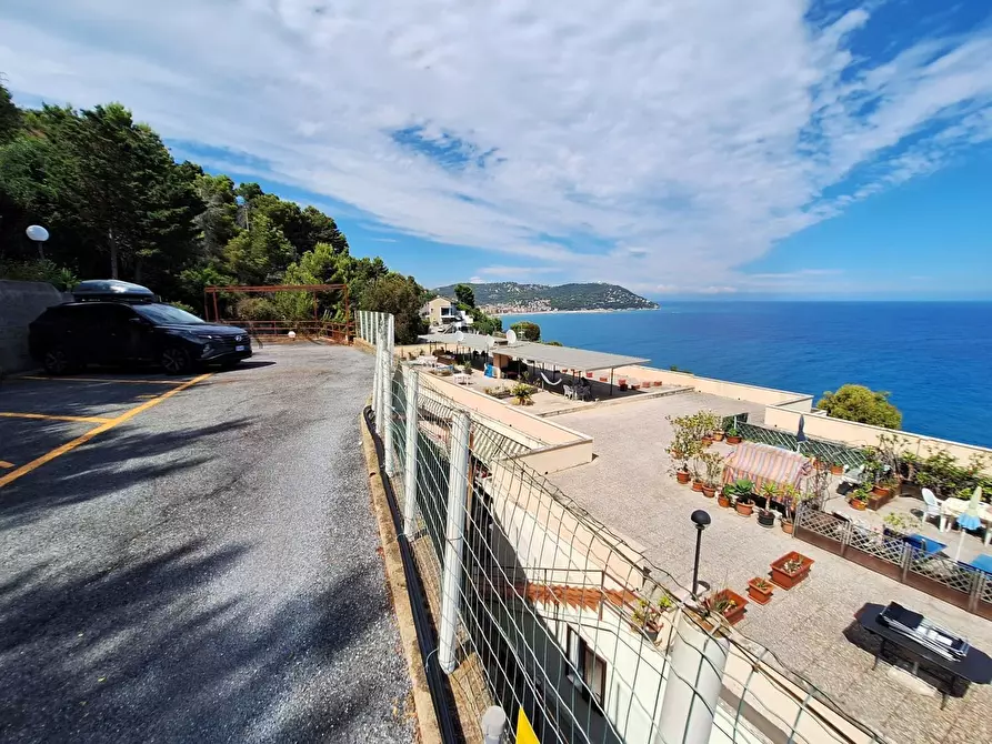 Immagine 26 di Appartamento in vendita  in Privata Mimosa Capo 18 a Badalucco