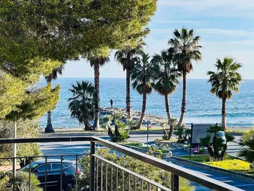 Immagine 3 di Appartamento in vendita  in alla Foce 27 a Badalucco