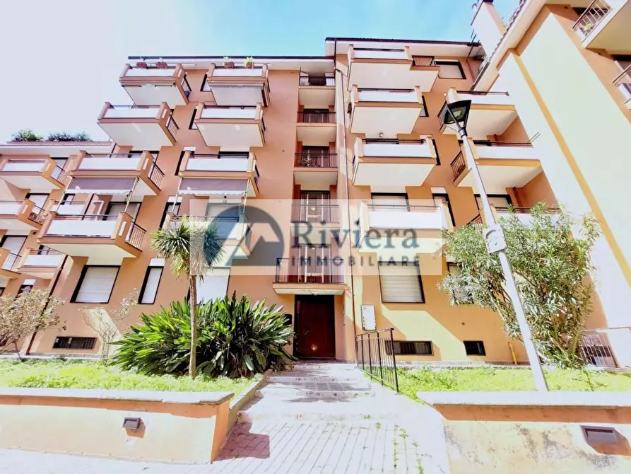 Immagine 29 di Appartamento in vendita  in della Madonna 4 a San Bartolomeo Al Mare