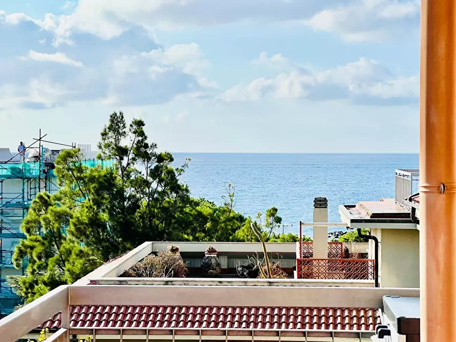 Immagine 9 di Appartamento in vendita  in Gallinara 6 a San Bartolomeo Al Mare