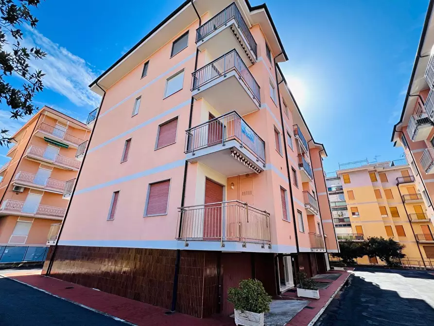 Immagine 26 di Appartamento in vendita  in degli Aranci 9 a San Bartolomeo Al Mare