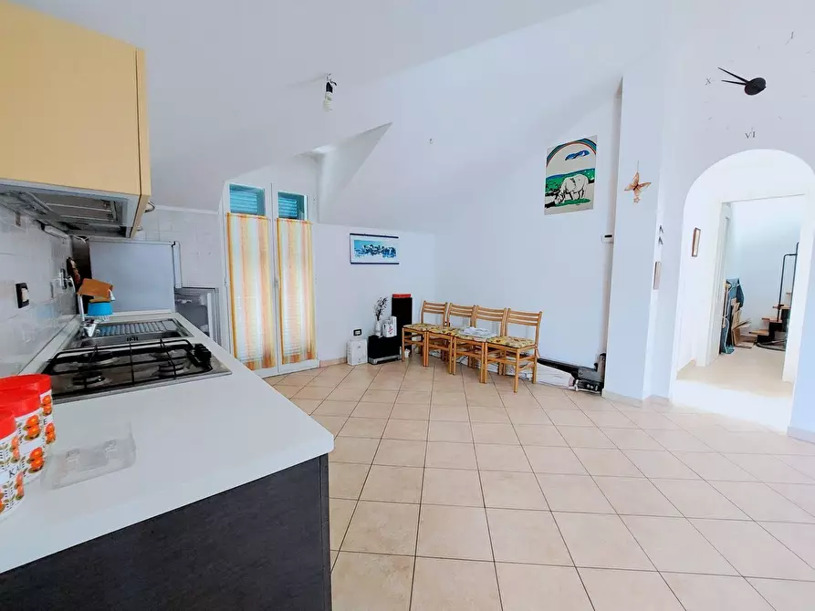 Immagine 3 di Appartamento in vendita  in via Diano San Pietro a Diano Arentino