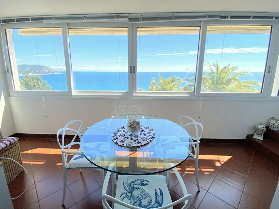 Immagine 1 di Appartamento in vendita  in Privata Mimosa Capo 14 a Badalucco