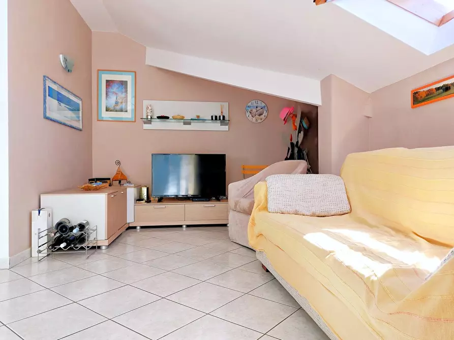 Immagine 7 di Appartamento in vendita  in Cà Rossa 36 a Diano Arentino