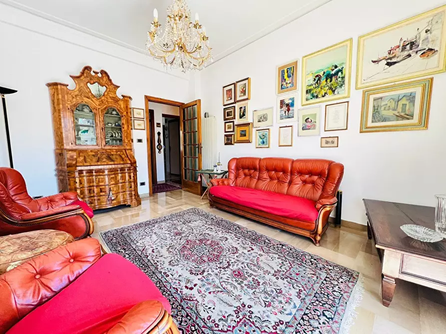 Immagine 5 di Appartamento in vendita  in Kennedy 63 a Diano Arentino