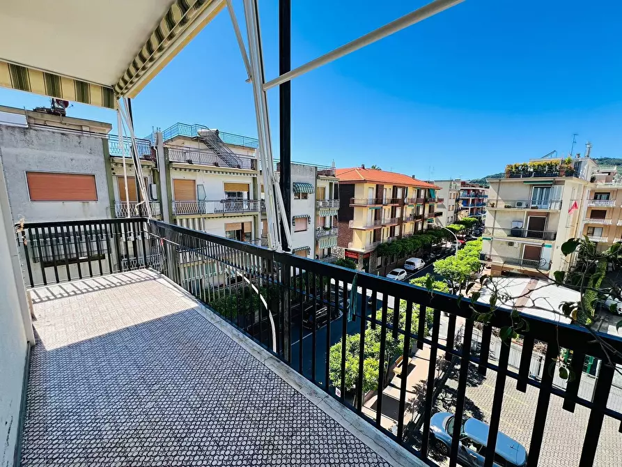 Immagine 14 di Appartamento in vendita  in Kennedy 63 a Diano Arentino