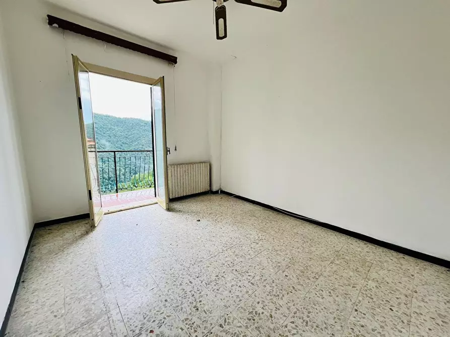 Immagine 3 di Casa indipendente in vendita  in Tavole 12 a Aquila D'arroscia